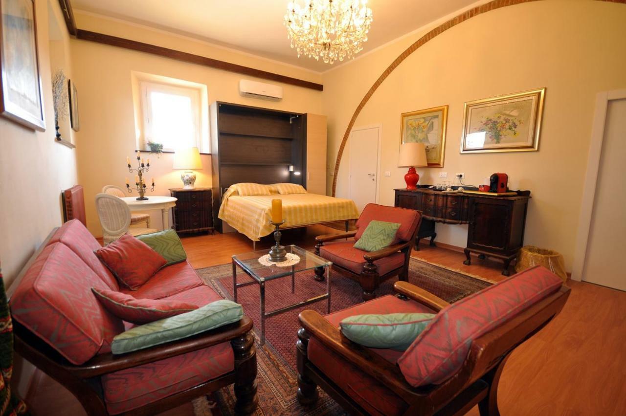 La Stanza Del Podere Isabella Hotel San Vincenzo Eksteriør billede